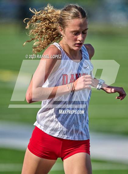 Thumbnail 1 in UIL 6A Track & Field Area 21&22 (1600M) photogallery.