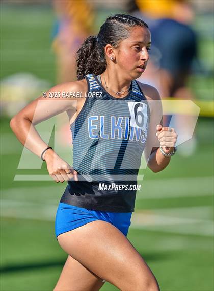 Thumbnail 2 in UIL 6A Track & Field Area 21&22 (1600M) photogallery.
