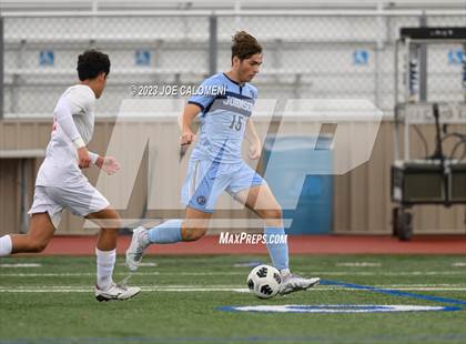 Thumbnail 3 in Johnson vs Lee photogallery.