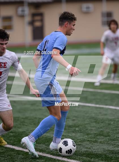 Thumbnail 3 in Johnson vs Lee photogallery.