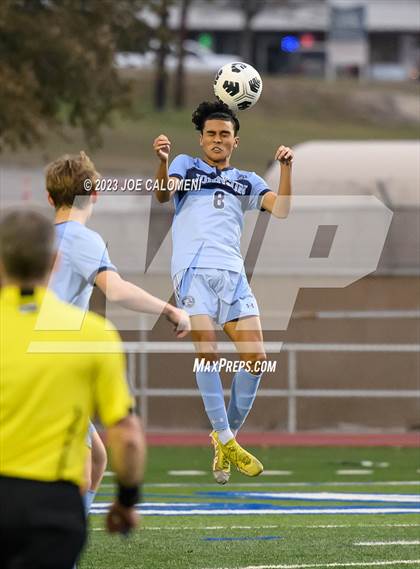 Thumbnail 2 in Johnson vs Lee photogallery.