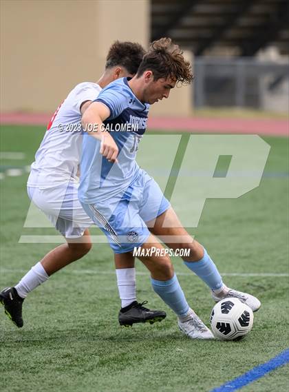 Thumbnail 2 in Johnson vs Lee photogallery.