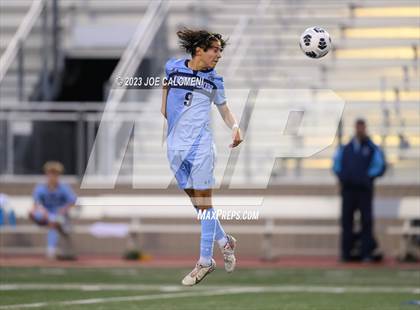 Thumbnail 3 in Johnson vs Lee photogallery.