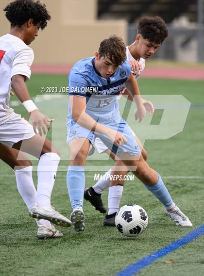 Thumbnail 2 in Johnson vs Lee photogallery.