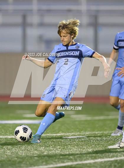 Thumbnail 1 in Johnson vs Lee photogallery.
