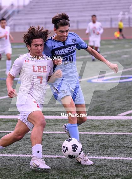 Thumbnail 3 in Johnson vs Lee photogallery.