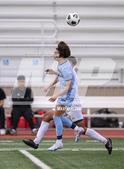 Thumbnail 3 in Johnson vs Lee photogallery.