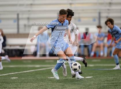 Thumbnail 3 in Johnson vs Lee photogallery.