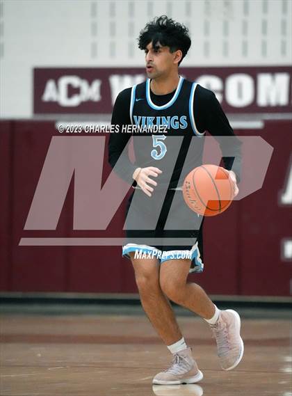Thumbnail 2 in Trinity Christian vs. Village (TAPPS 6A Area Playoff) photogallery.
