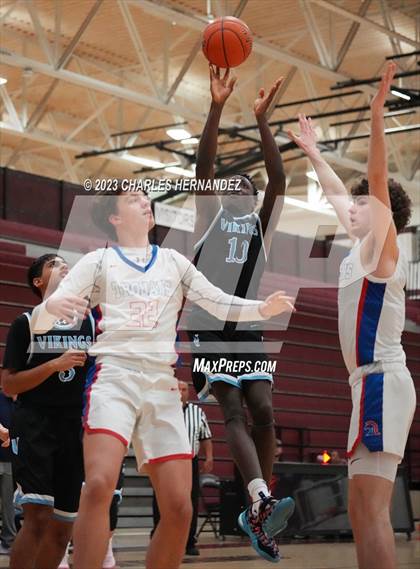Thumbnail 2 in Trinity Christian vs. Village (TAPPS 6A Area Playoff) photogallery.