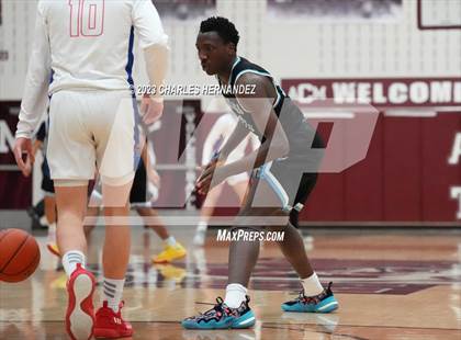 Thumbnail 3 in Trinity Christian vs. Village (TAPPS 6A Area Playoff) photogallery.