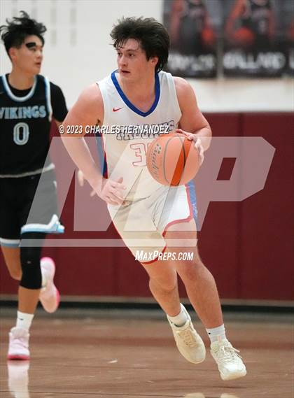 Thumbnail 2 in Trinity Christian vs. Village (TAPPS 6A Area Playoff) photogallery.