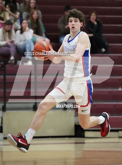 Thumbnail 2 in Trinity Christian vs. Village (TAPPS 6A Area Playoff) photogallery.