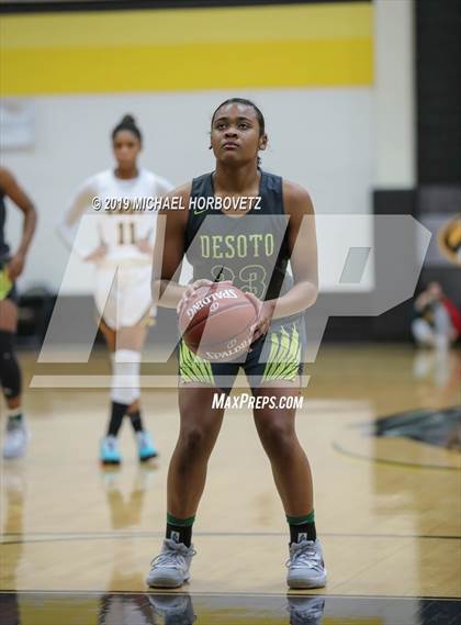 Thumbnail 3 in DeSoto @ Plano East photogallery.