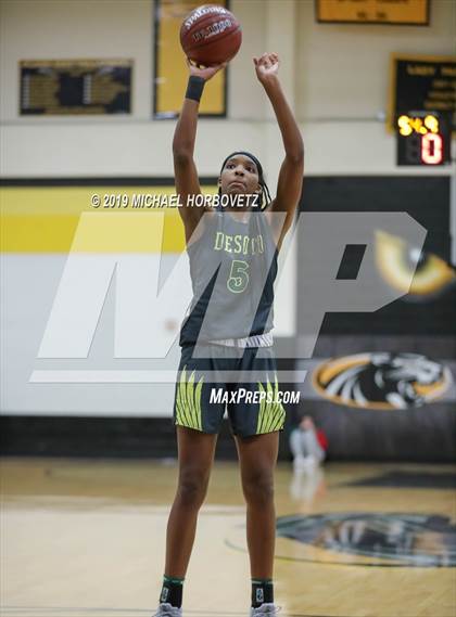 Thumbnail 1 in DeSoto @ Plano East photogallery.