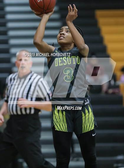 Thumbnail 3 in DeSoto @ Plano East photogallery.