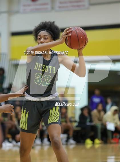 Thumbnail 1 in DeSoto @ Plano East photogallery.
