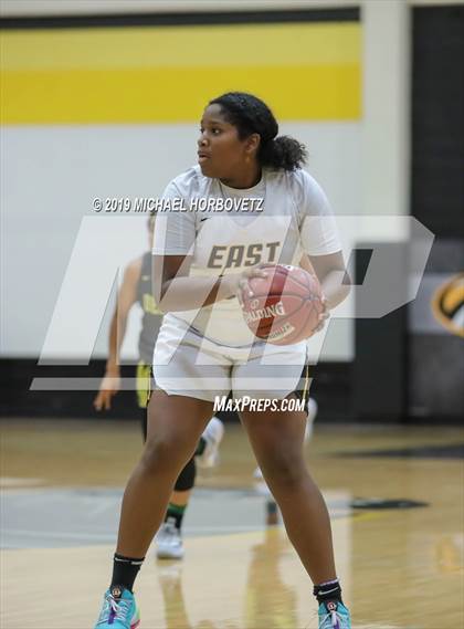 Thumbnail 1 in DeSoto @ Plano East photogallery.