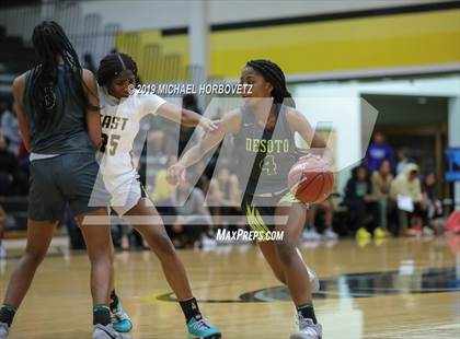 Thumbnail 2 in DeSoto @ Plano East photogallery.