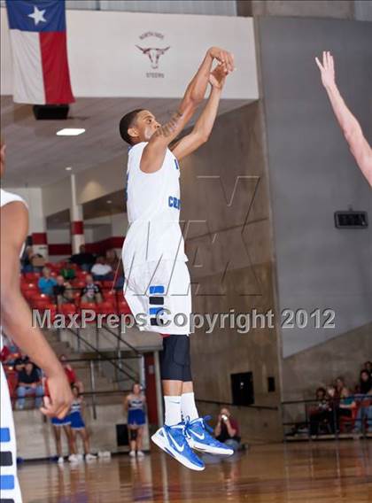 Thumbnail 1 in North Crowley vs. Marcus (5A Region 1 Semifinal) photogallery.