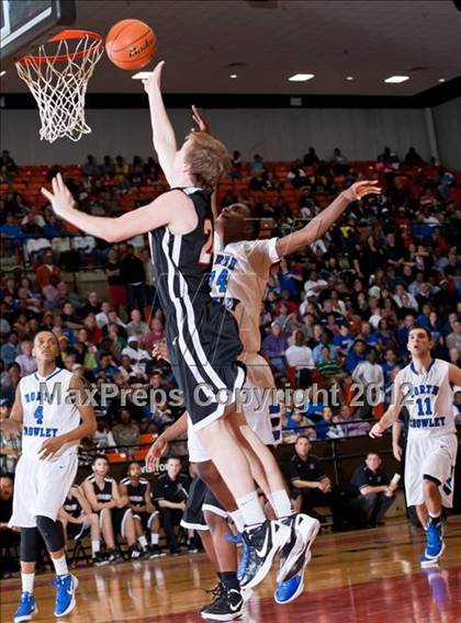 Thumbnail 3 in North Crowley vs. Marcus (5A Region 1 Semifinal) photogallery.