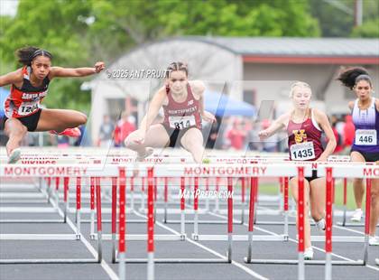 Thumbnail 1 in Bryan Bradley Viking Track Classic (100m Hurdles) photogallery.