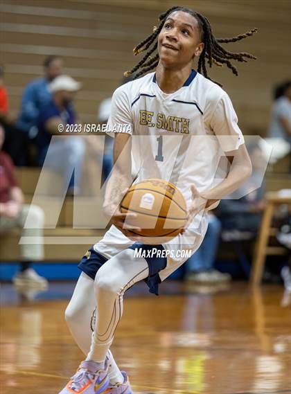 Thumbnail 3 in Harnett Central @ E.E. Smith photogallery.