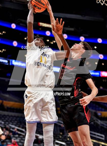 Thumbnail 3 in San Joaquin Memorial vs. St. Bernard (Coastal Catholic Classic) photogallery.