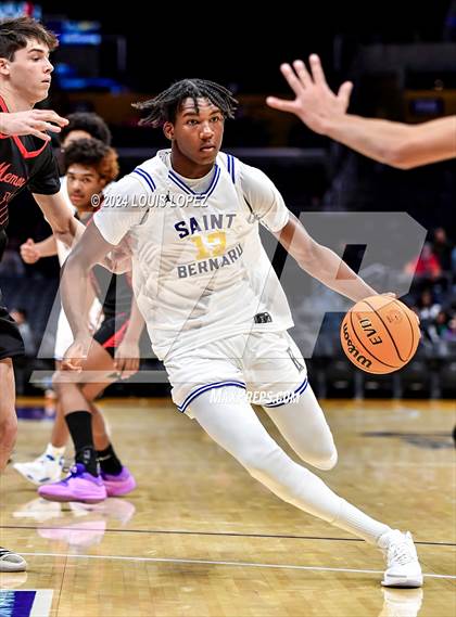 Thumbnail 2 in San Joaquin Memorial vs. St. Bernard (Coastal Catholic Classic) photogallery.