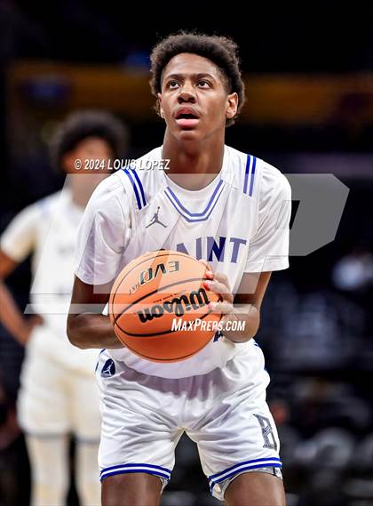 Thumbnail 1 in San Joaquin Memorial vs. St. Bernard (Coastal Catholic Classic) photogallery.