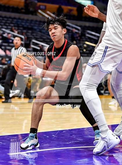 Thumbnail 3 in San Joaquin Memorial vs. St. Bernard (Coastal Catholic Classic) photogallery.