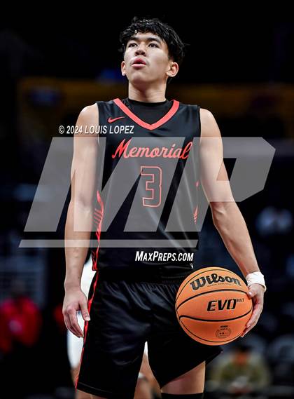 Thumbnail 2 in San Joaquin Memorial vs. St. Bernard (Coastal Catholic Classic) photogallery.