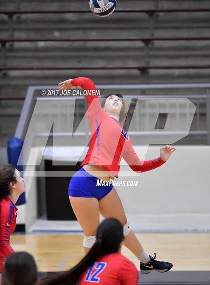 Thumbnail 2 in Jefferson Vs Brackenridge photogallery.