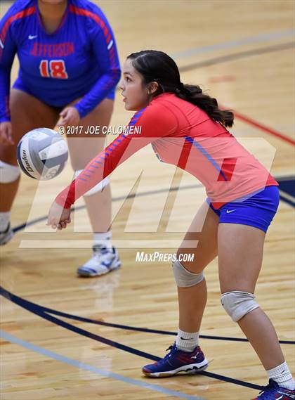 Thumbnail 1 in Jefferson Vs Brackenridge photogallery.