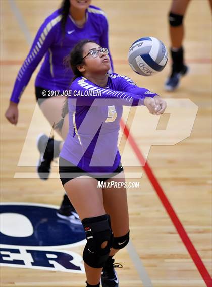 Thumbnail 3 in Jefferson Vs Brackenridge photogallery.