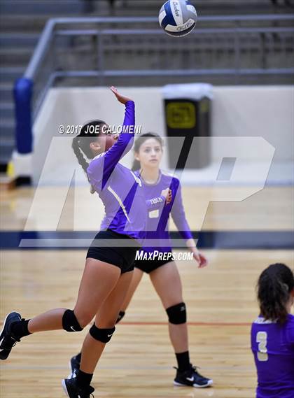 Thumbnail 1 in Jefferson Vs Brackenridge photogallery.