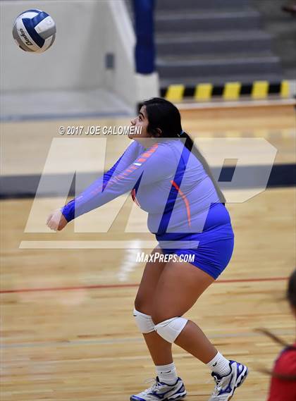 Thumbnail 3 in Jefferson Vs Brackenridge photogallery.