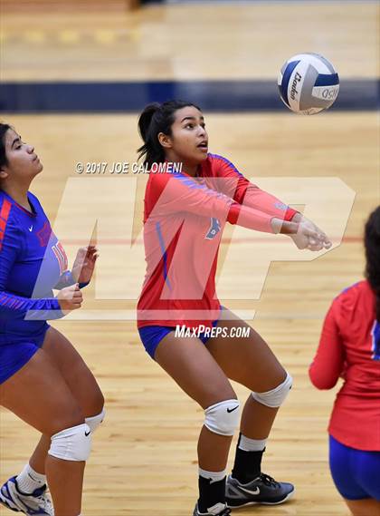 Thumbnail 3 in Jefferson Vs Brackenridge photogallery.