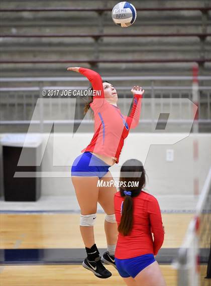 Thumbnail 3 in Jefferson Vs Brackenridge photogallery.