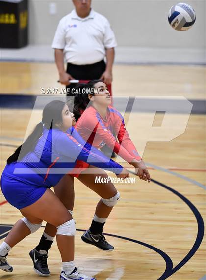 Thumbnail 2 in Jefferson Vs Brackenridge photogallery.