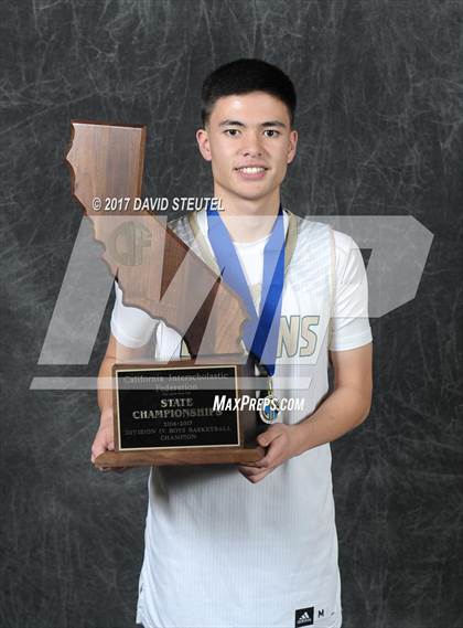 Thumbnail 2 in St. Patrick-St. Vincent (CIF State D4 Award Photos) photogallery.