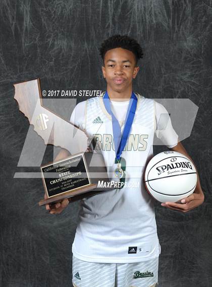 Thumbnail 1 in St. Patrick-St. Vincent (CIF State D4 Award Photos) photogallery.