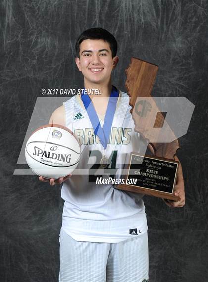 Thumbnail 1 in St. Patrick-St. Vincent (CIF State D4 Award Photos) photogallery.