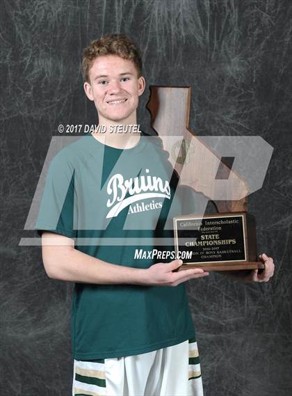 Thumbnail 3 in St. Patrick-St. Vincent (CIF State D4 Award Photos) photogallery.