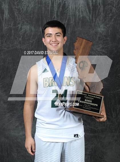 Thumbnail 3 in St. Patrick-St. Vincent (CIF State D4 Award Photos) photogallery.