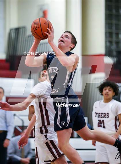 Thumbnail 3 in Burke Catholic @ Kingston photogallery.