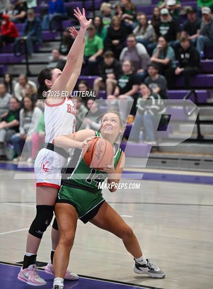 Thumbnail 1 in Green @ Hiland (OHSAA DIV VII Regional Semifinal) photogallery.