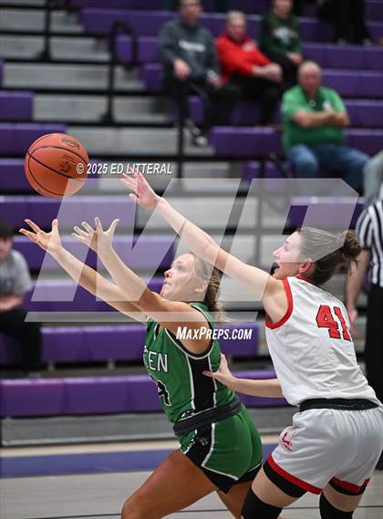 Thumbnail 2 in Green @ Hiland (OHSAA DIV VII Regional Semifinal) photogallery.