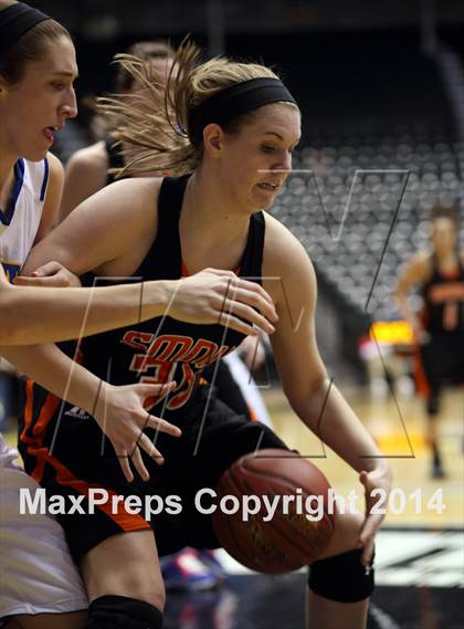 Thumbnail 3 in Shawnee Mission Northwest vs. South (KSHSAA 6A Playoff) photogallery.