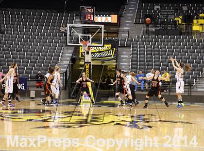 Thumbnail 3 in Shawnee Mission Northwest vs. South (KSHSAA 6A Playoff) photogallery.